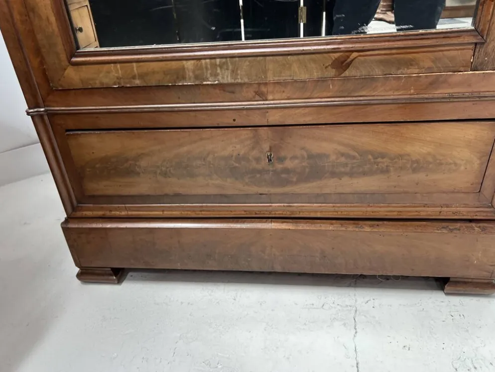 Vitrine Louis Philippe en acajou et placage d'acajou, XIX siècle