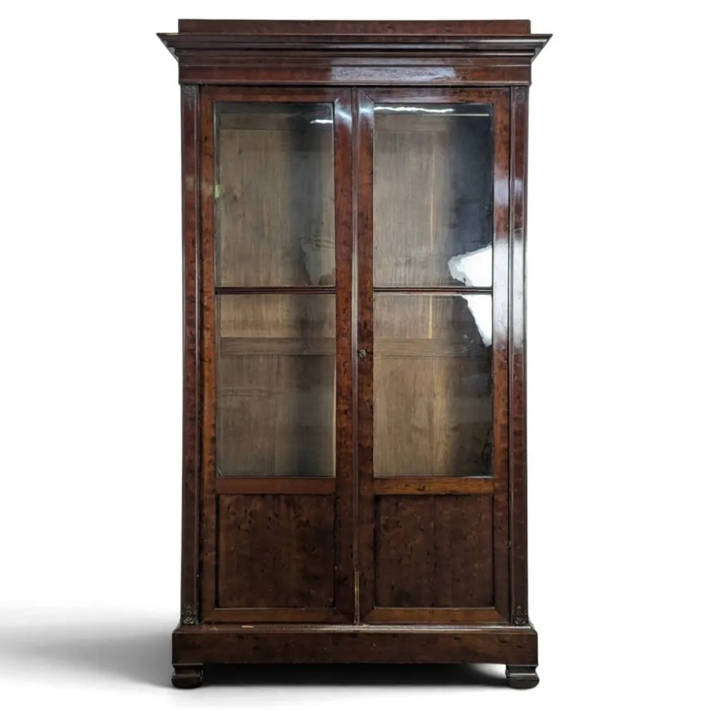 Vitrine Louis-Philippe en acajou à deux portes vitrées