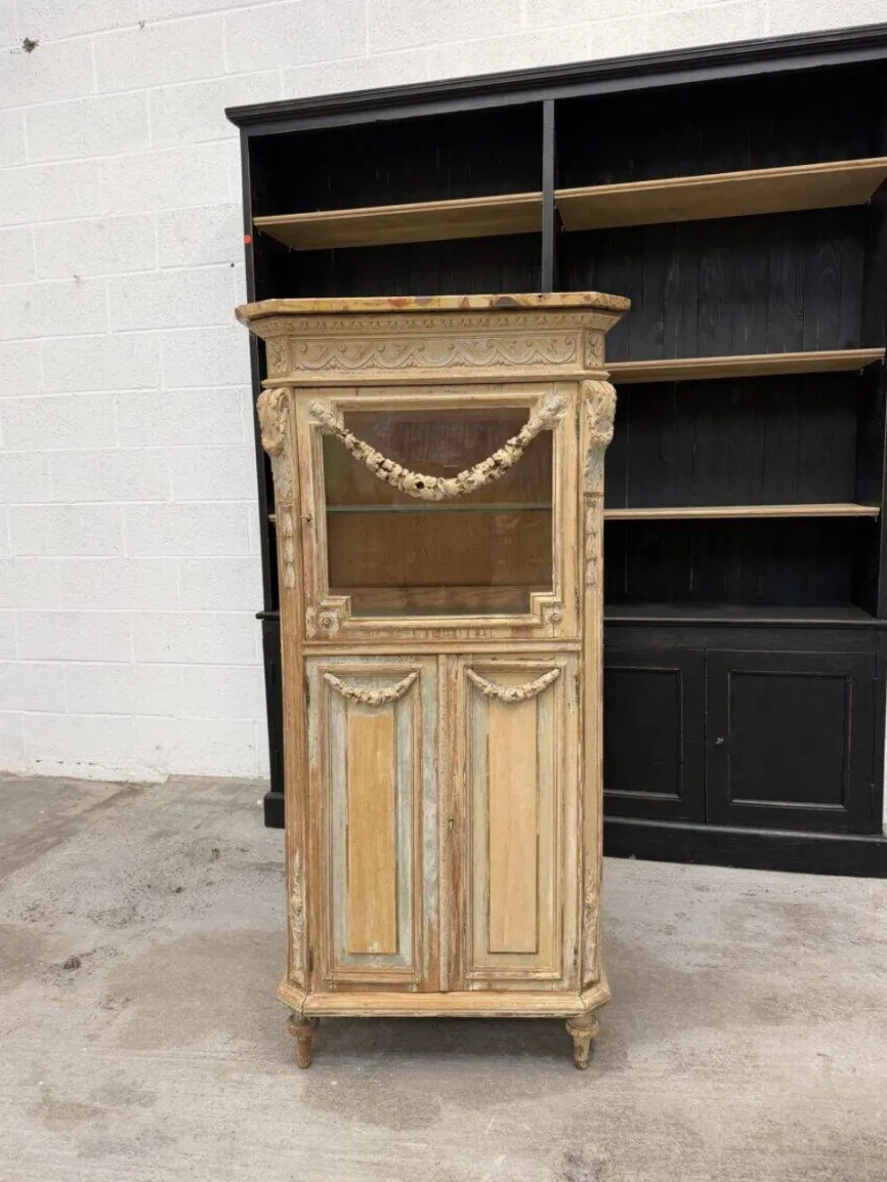 Vitrine Louis XVI début XXème