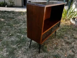 Vitrine meuble bas