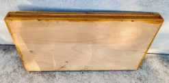 Vitrine murale en bois avec porte en verre