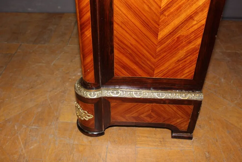 Vitrine Napoléon III en Marqueterie vers 1880