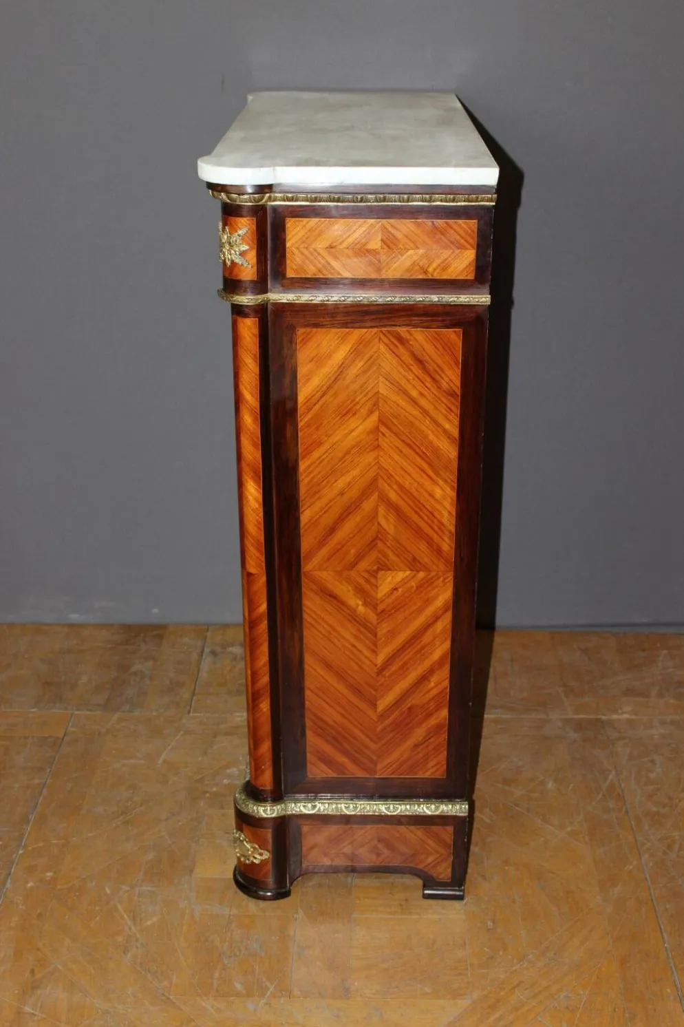 Vitrine Napoléon III en Marqueterie vers 1880