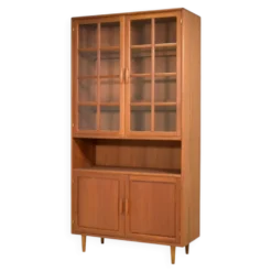 Vitrine par Dyrlund années 1970, haut de gamme scandinave en teck danois.