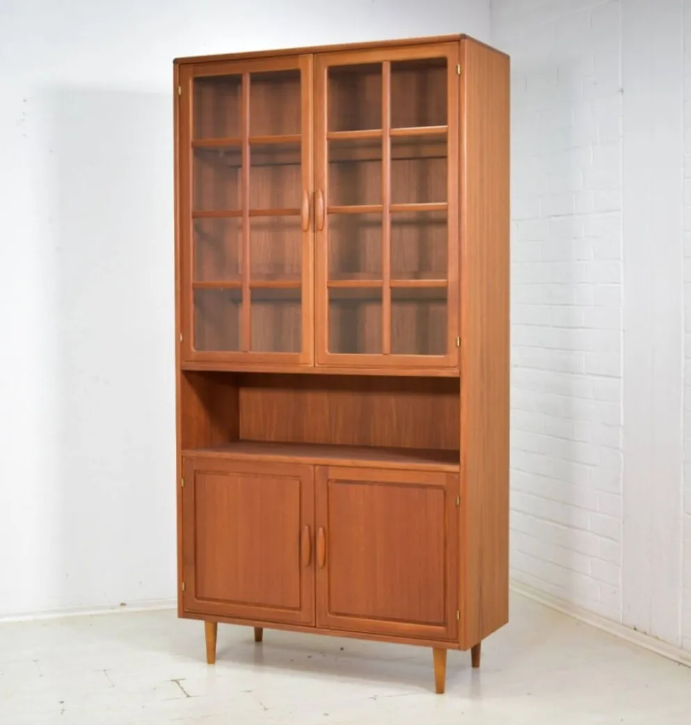 Vitrine par Dyrlund années 1970, haut de gamme scandinave en teck danois.