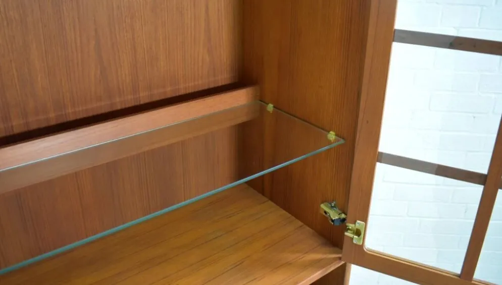 Vitrine par Dyrlund années 1970, haut de gamme scandinave en teck danois.