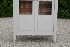 Vitrine parisienne ancienne rénovée – verre texturé et blanc cassé