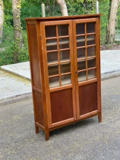Vitrine parisienne en bois des années 50