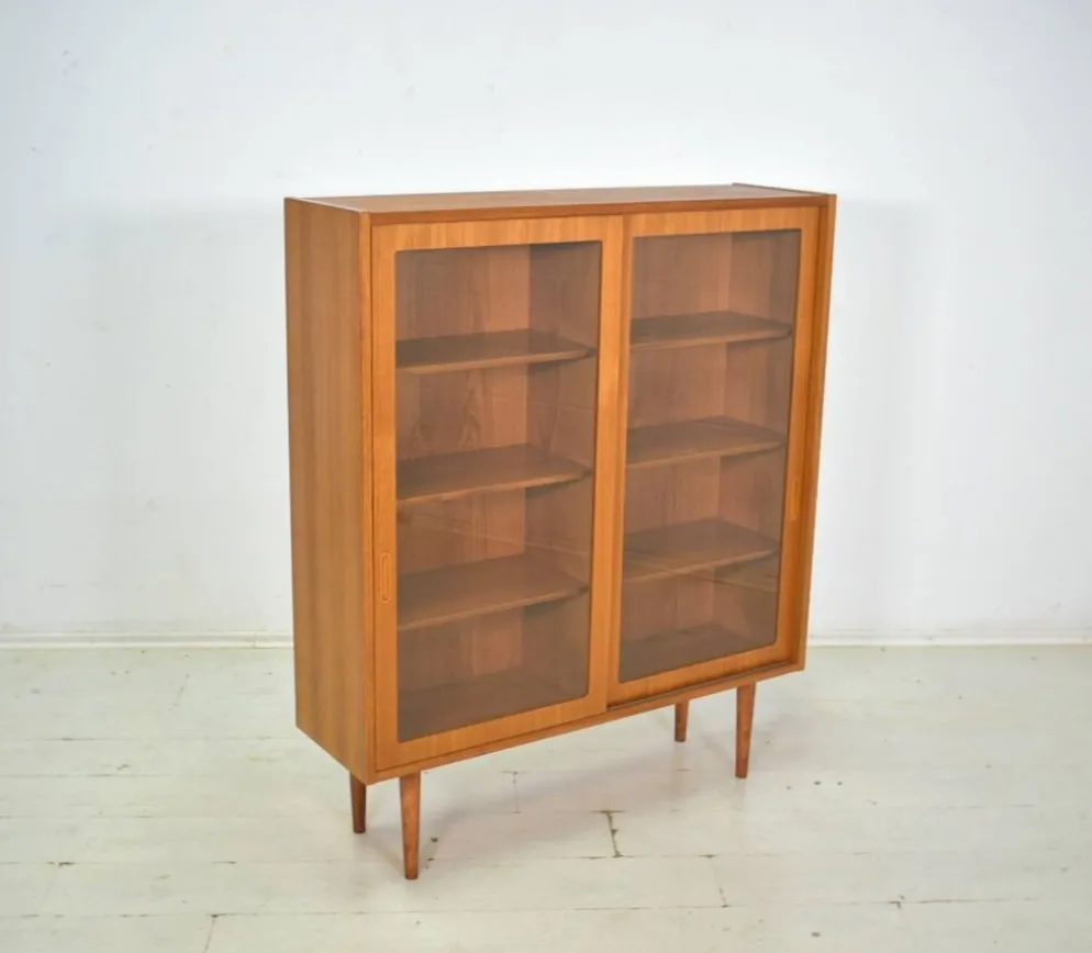 Vitrine par Poul Hundevad années 1960 en teck scandinave, haut meuble danois.