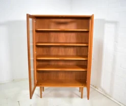 Vitrine par WK Möbel vitrine années 1970 en teck vintage