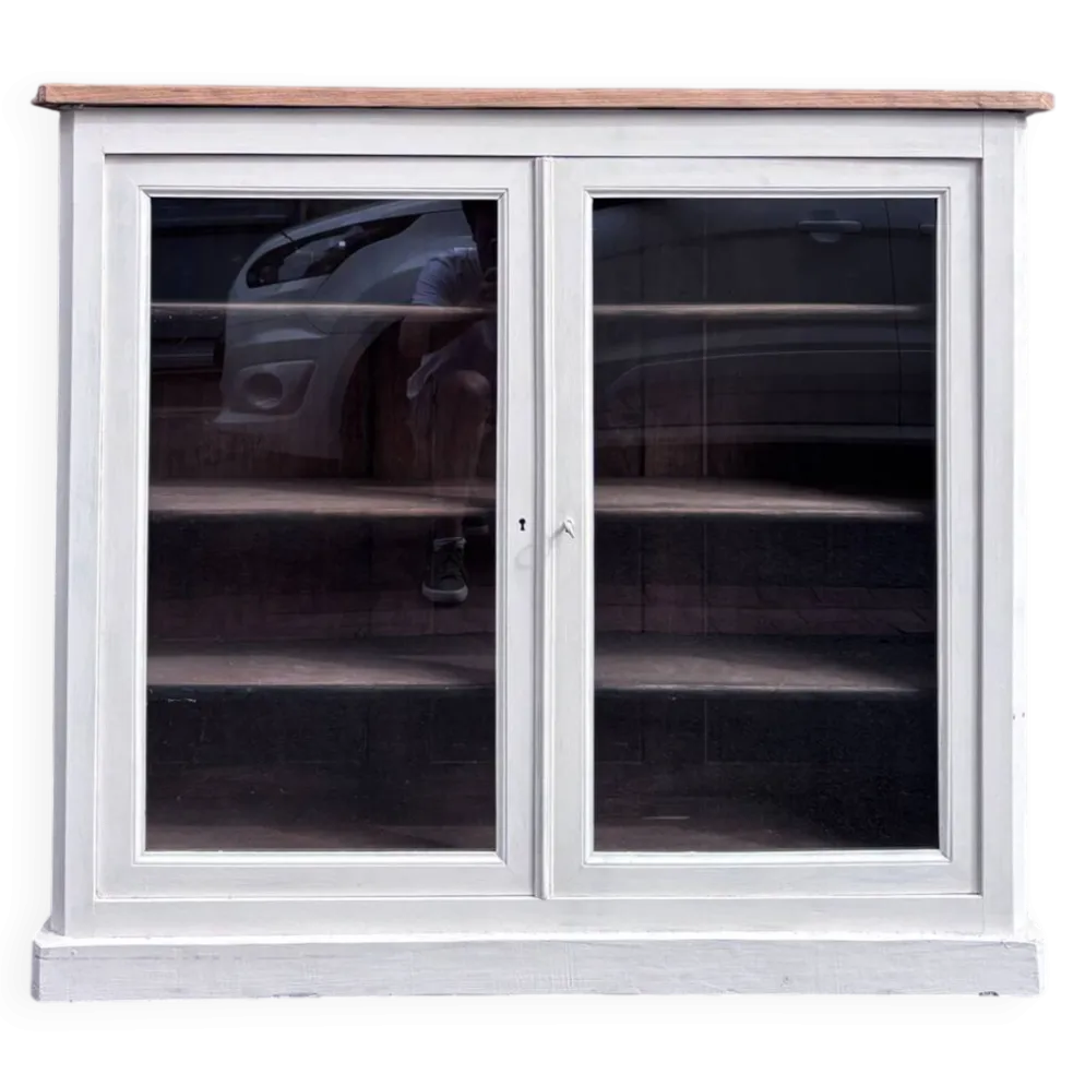 Vitrine rénovée