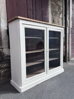 Vitrine rénovée