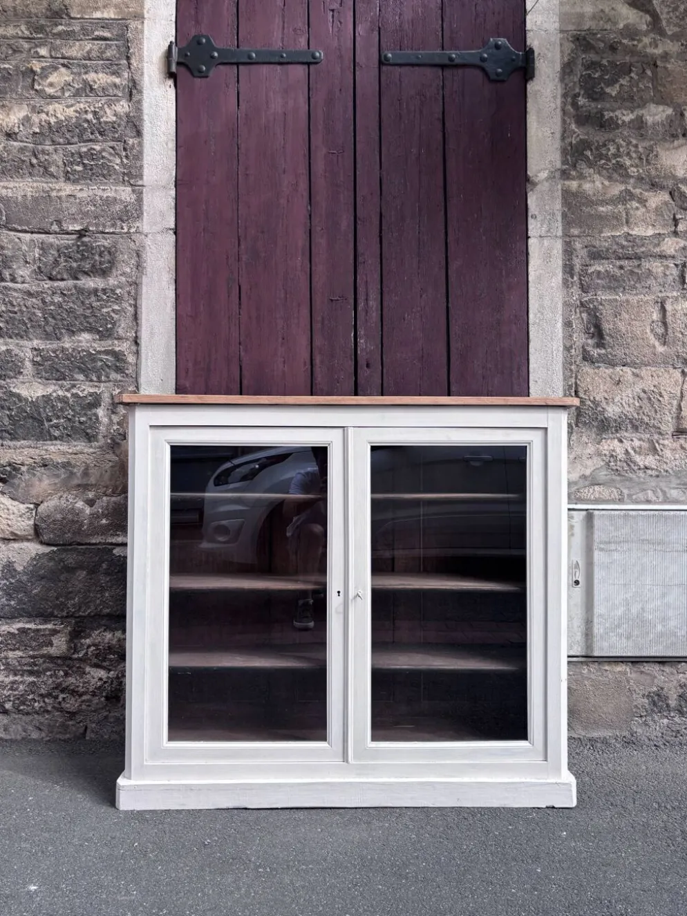 Vitrine rénovée