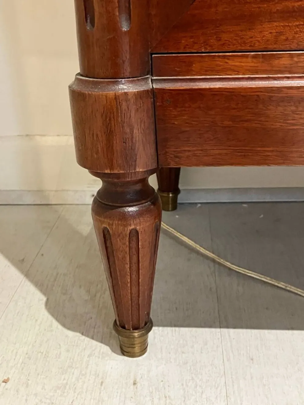 Vitrine style directoire