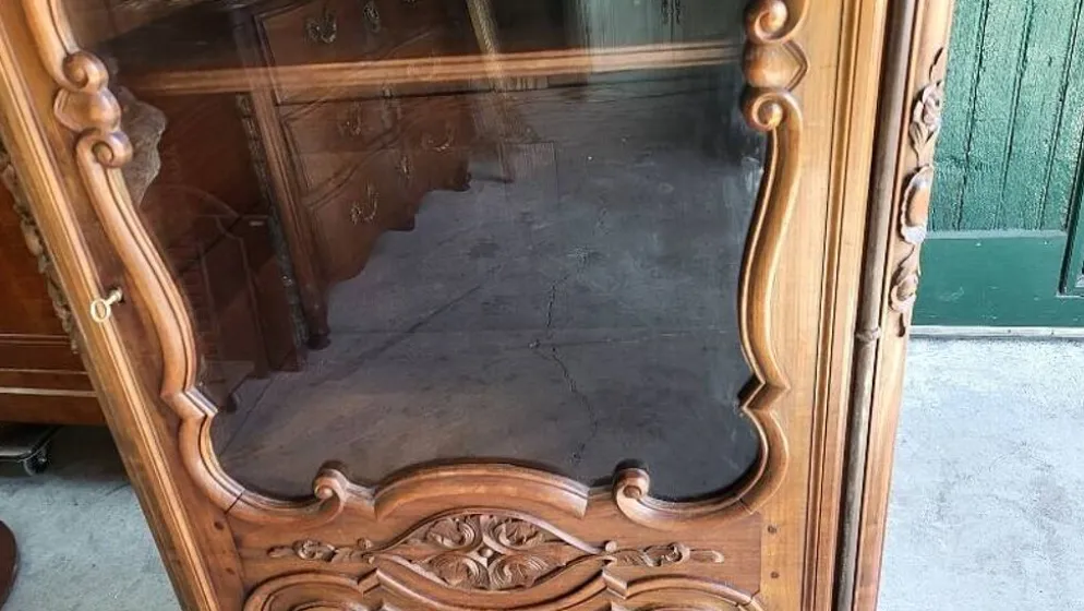Vitrine style louis xv 1 porte en merisier