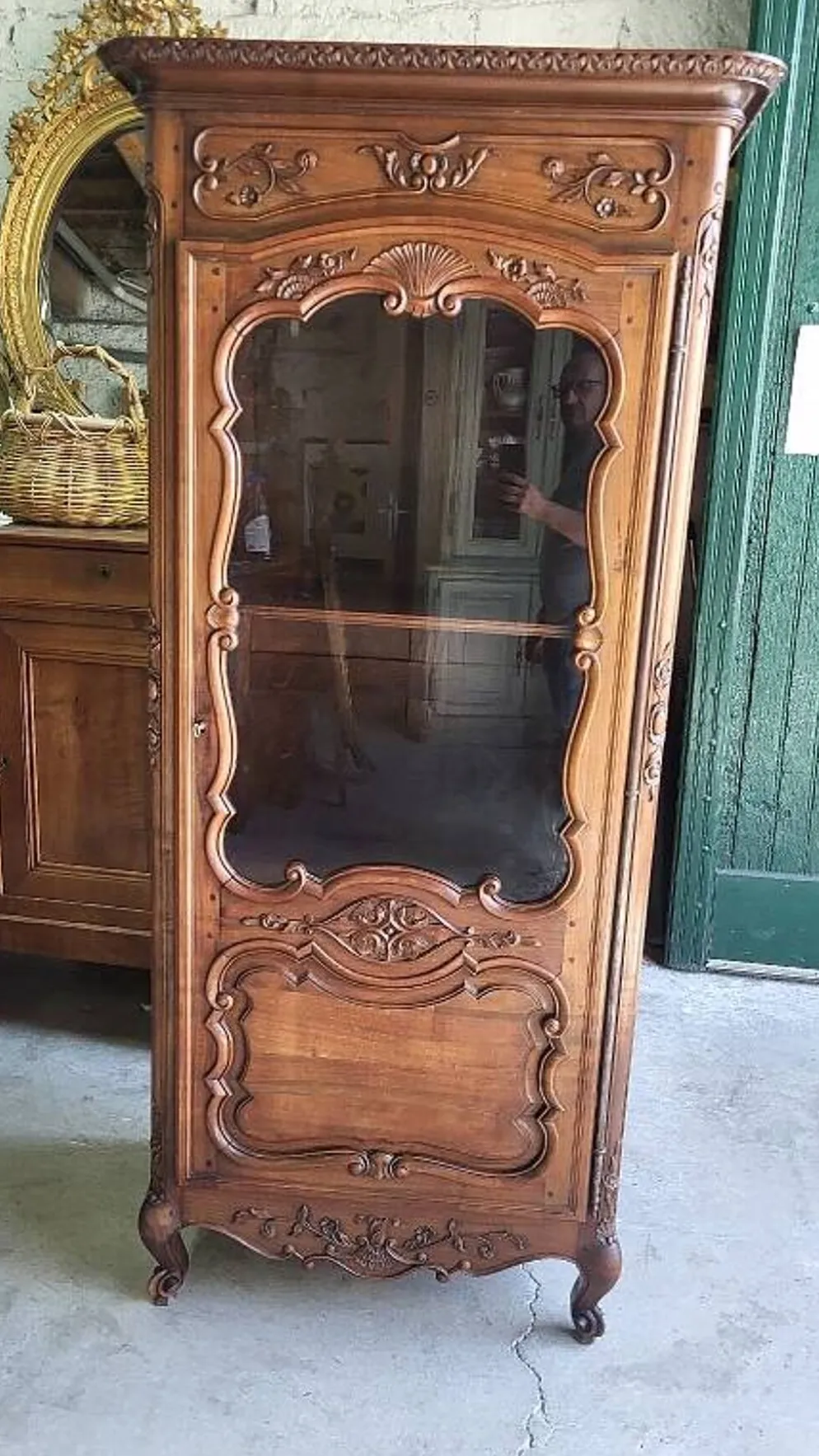 Vitrine style louis xv 1 porte en merisier
