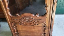 Vitrine style louis xv 1 porte en merisier
