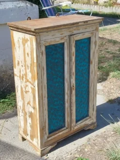 Vitrine à suspendre