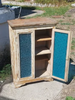 Vitrine à suspendre