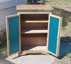 Vitrine à suspendre