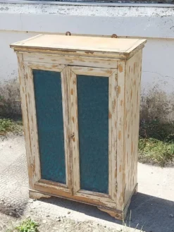 Vitrine à suspendre