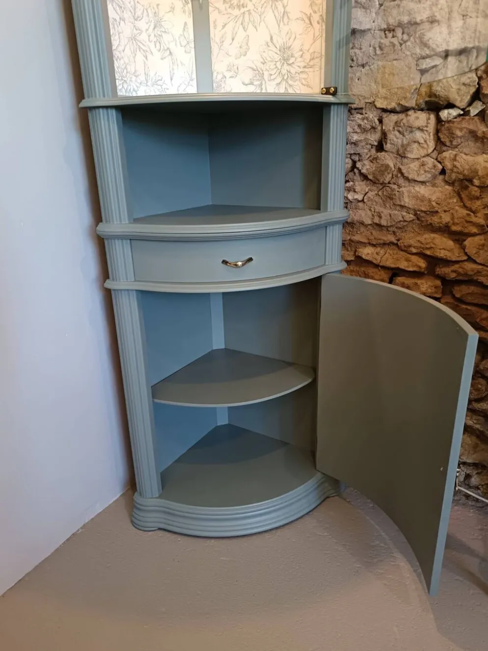 Vitrine vaisselier d'angle vert bronze