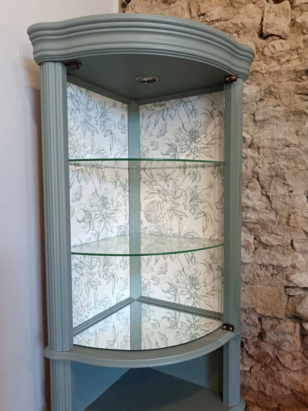 Vitrine vaisselier d'angle vert bronze