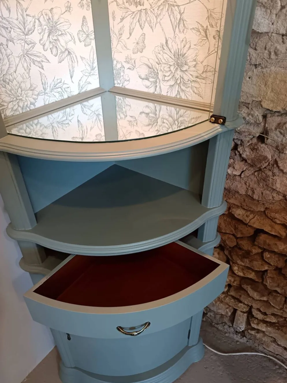 Vitrine vaisselier d'angle vert bronze