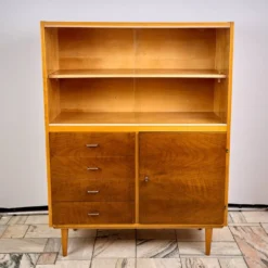 Vitrine vintage, années 1960, Tchécoslovaquie