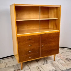 Vitrine vintage, années 1960, Tchécoslovaquie