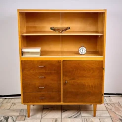 Vitrine vintage, années 1960, Tchécoslovaquie