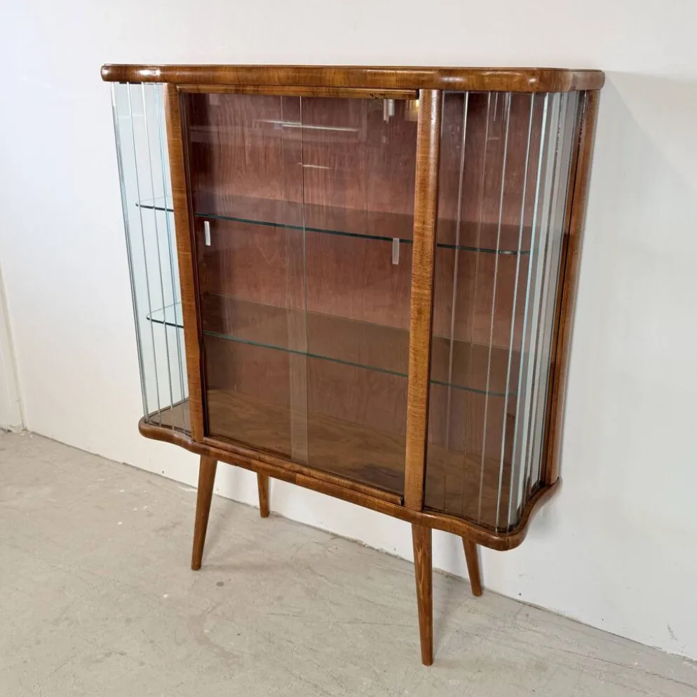 Vitrine vintage avec lattes en verre – Placage noyer chaud - Art Déco