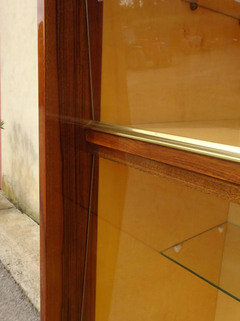 Vitrine vintage de la maison Capelle (82)