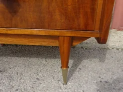 Vitrine vintage de la maison Capelle (82)
