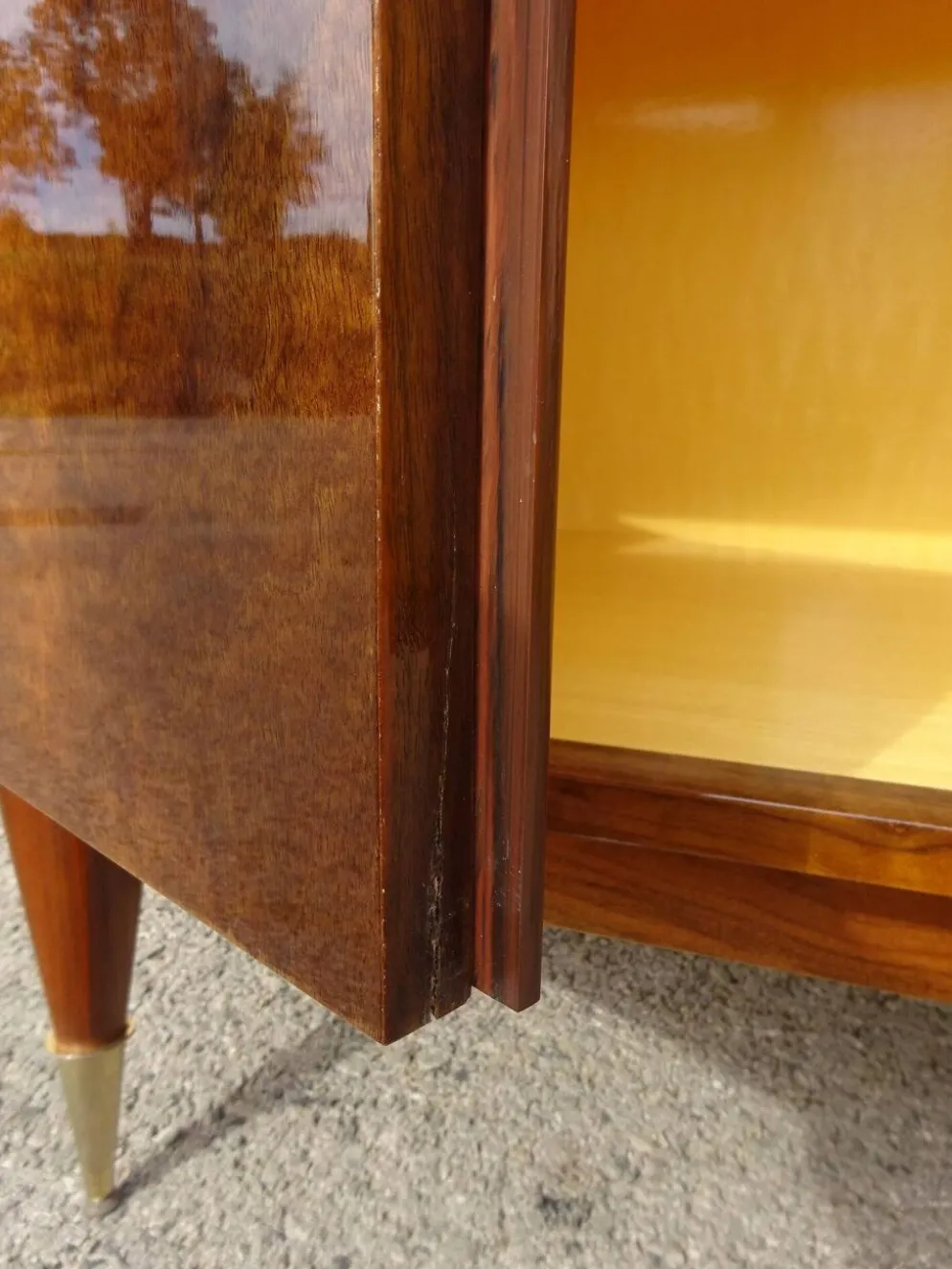 Vitrine vintage de la maison Capelle (82)