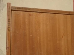 Vitrine vintage de la maison Capelle (82)
