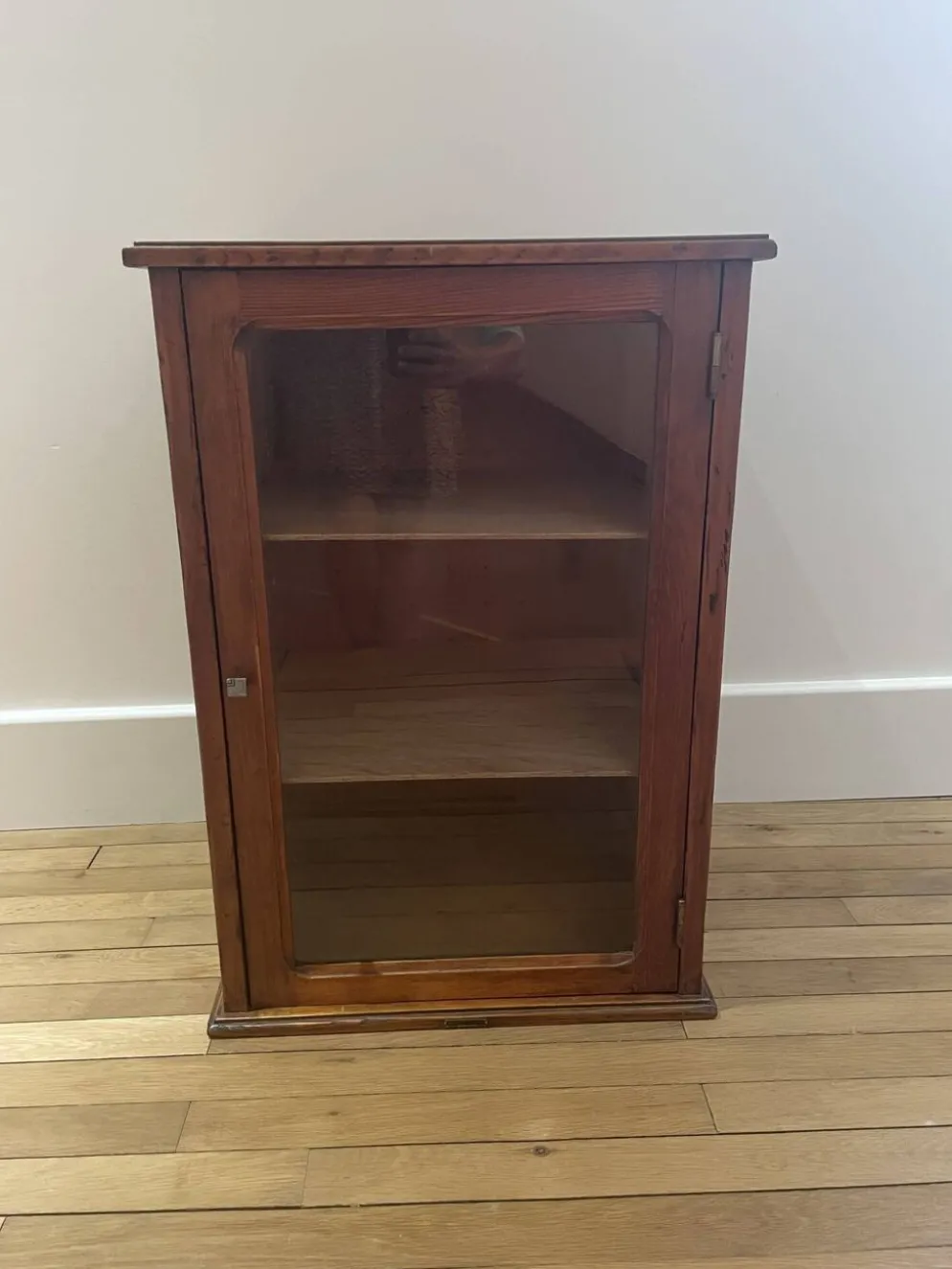 Vitrine vintage en bois 260319