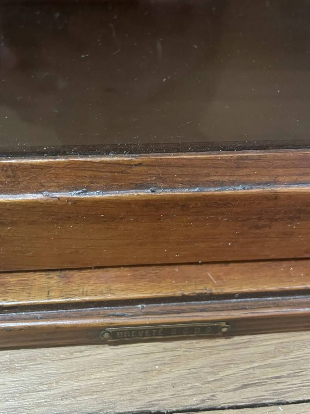 Vitrine vintage en bois 260319