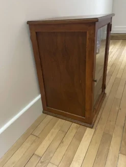 Vitrine vintage en bois 260319