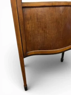 vitrine vintage en bois avec verre courbé
