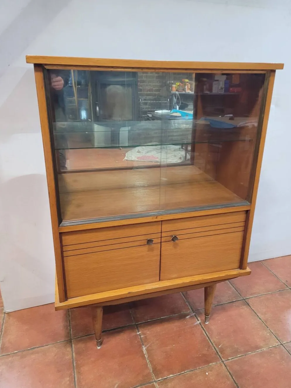 Vitrine vintage en chêne des années 60