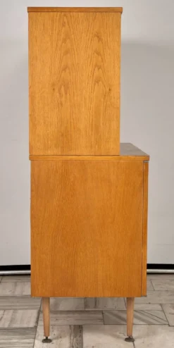 Vitrine vintage, UP závody, années 1960, Tchécoslovaquie