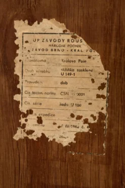 Vitrine vintage, UP závody, années 1960, Tchécoslovaquie