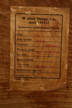 Vitrine vintage, UP závody, années 1960, Tchécoslovaquie