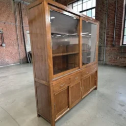 Vitrine XL vintage en bois / buffet / armoire murale