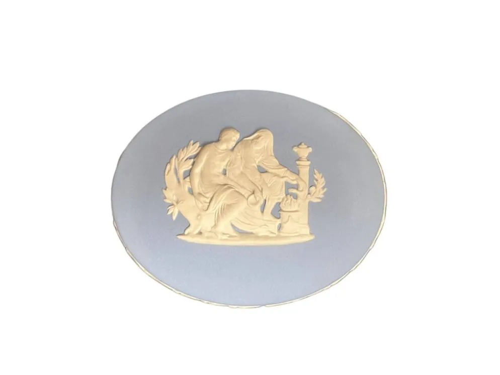 Wedgwood, bonbonnière jaspe bleu décor antique XXème