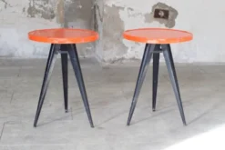 Xavier Pauchard - Deux tables rondes de bistro Tolix métal 1960