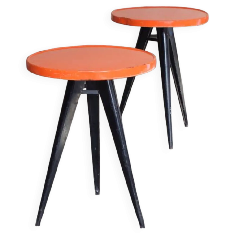 Xavier Pauchard - Deux tables rondes de bistro Tolix métal 1960