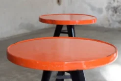 Xavier Pauchard - Deux tables rondes de bistro Tolix métal 1960