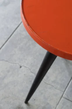 Xavier Pauchard - Deux tables rondes de bistro Tolix métal 1960